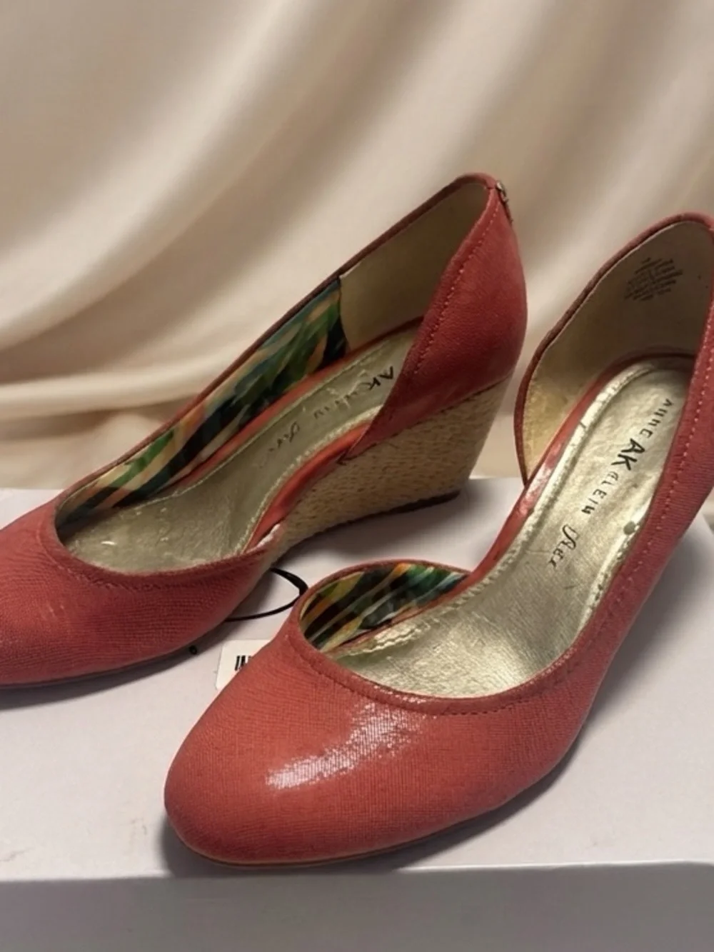 Anne Klein Coral Wedge Pumps – Excellent Pre-Owned Condition 👠🩷